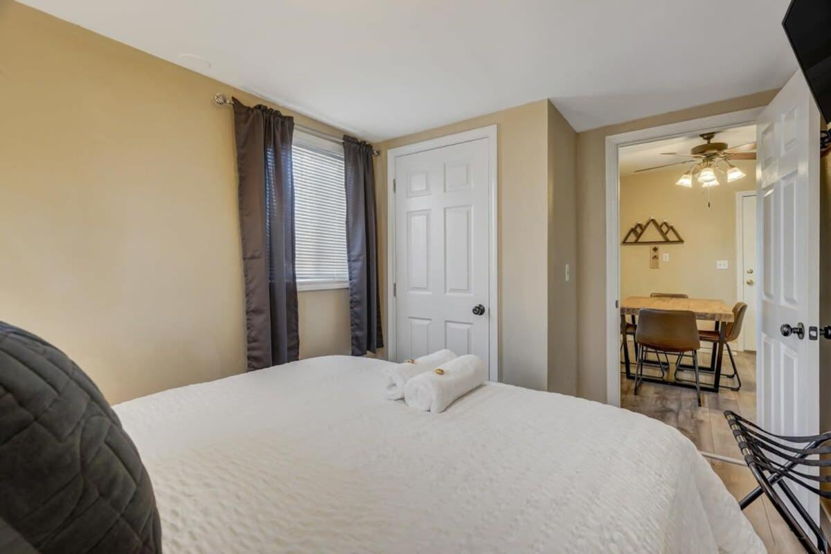 コロラドスプリングス * Colorado Draft House * Smart Tvs * Self Entry *ヴィラ エクステリア 写真